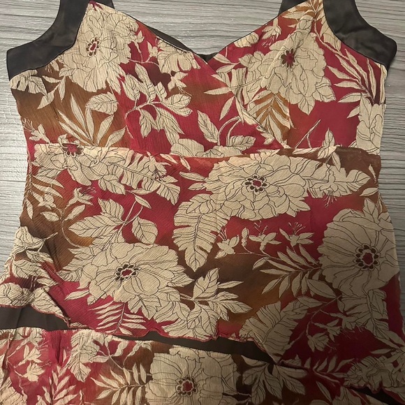 🌥️Nine West floral flowy tank top - Picture 2 of 3